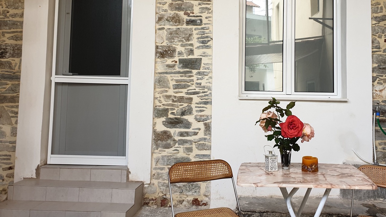 Photo of Outdoor in Aliverion