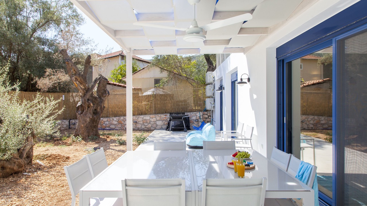 Photo of Outdoor in Mikros Gialos