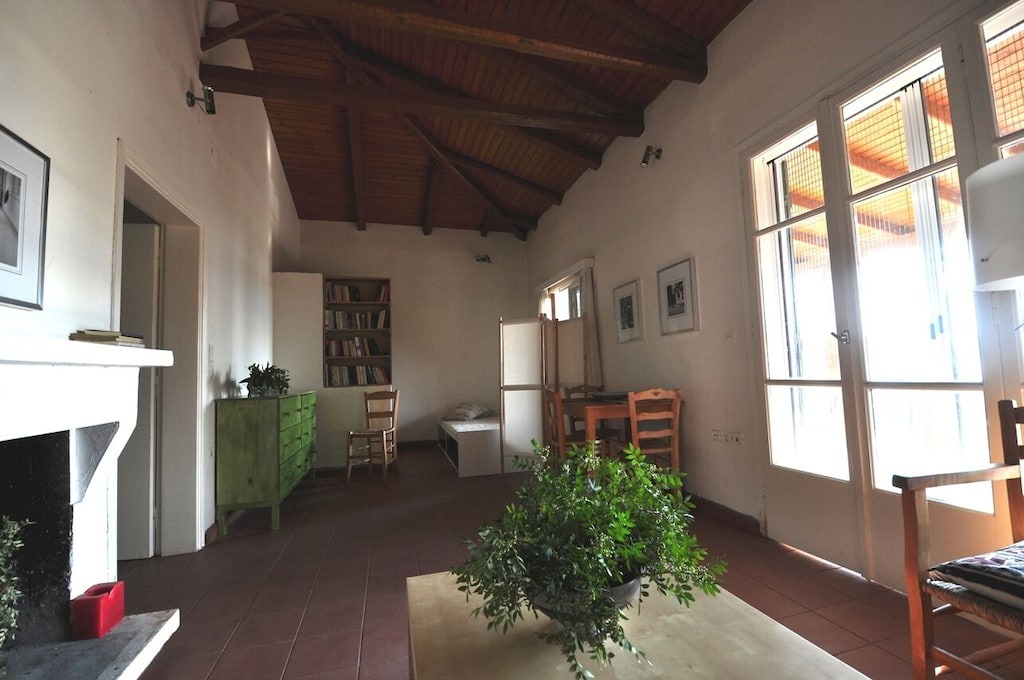Photo of Buildings in Gialtra