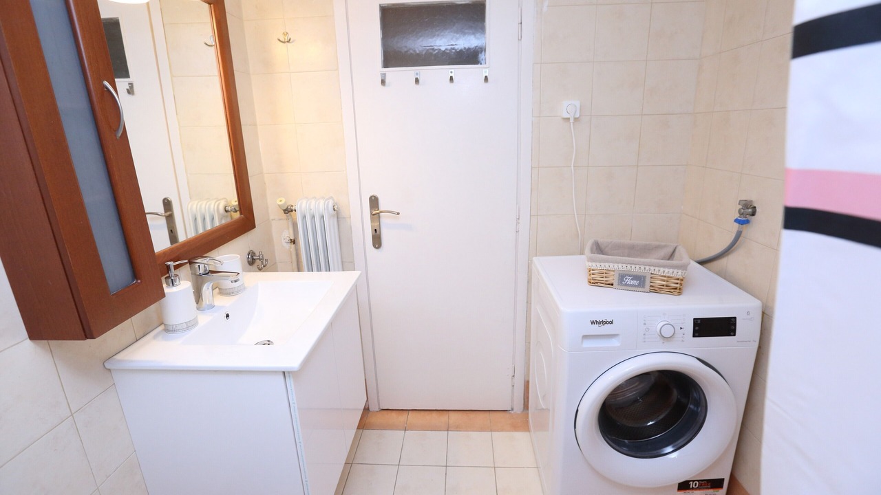 Photo of Bathroom in Pasalimani