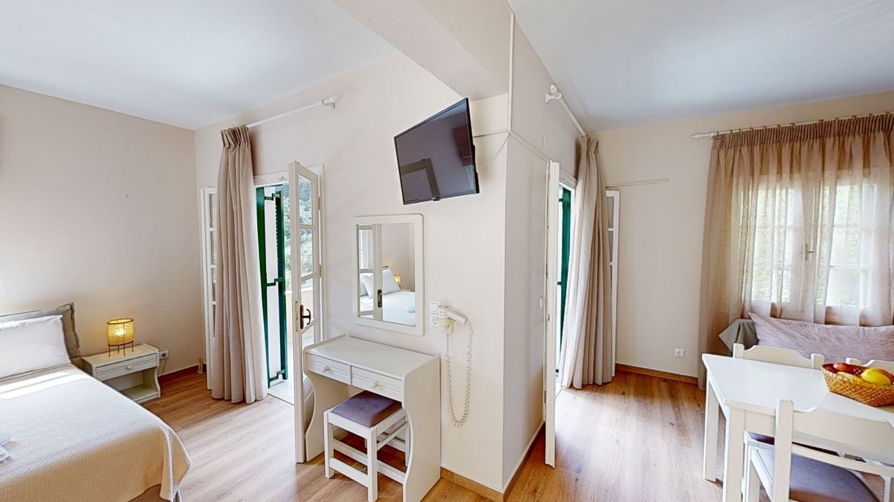 Photo of Bedroom in Lakka