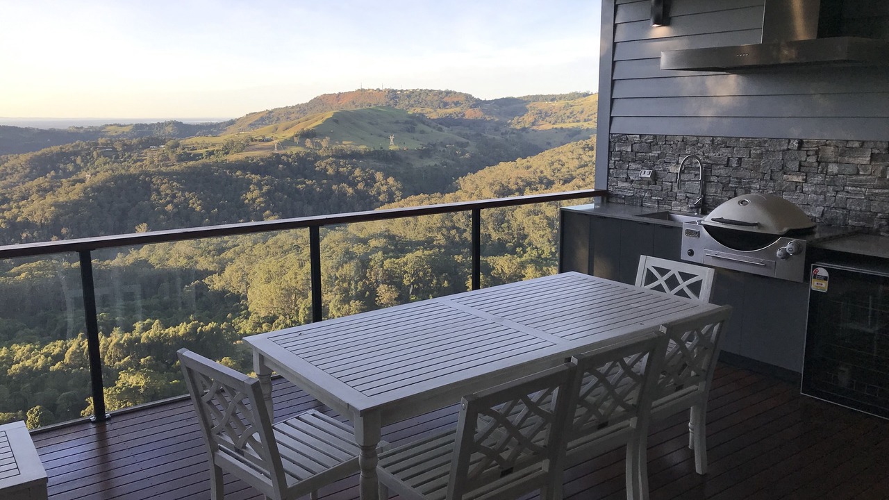 Photo of Outdoor in Balmoral Ridge