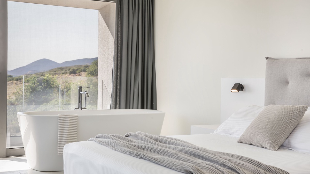 Photo of Bedroom in Plateies