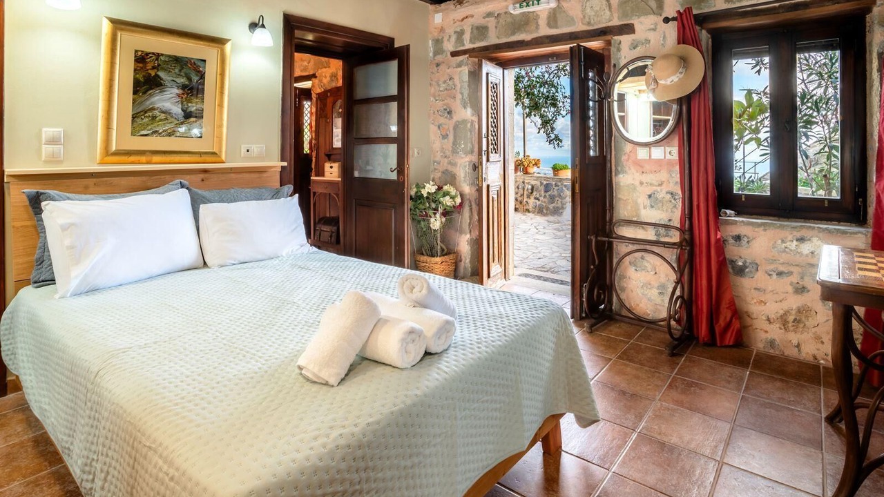 Photo of Bedroom in Anatoli