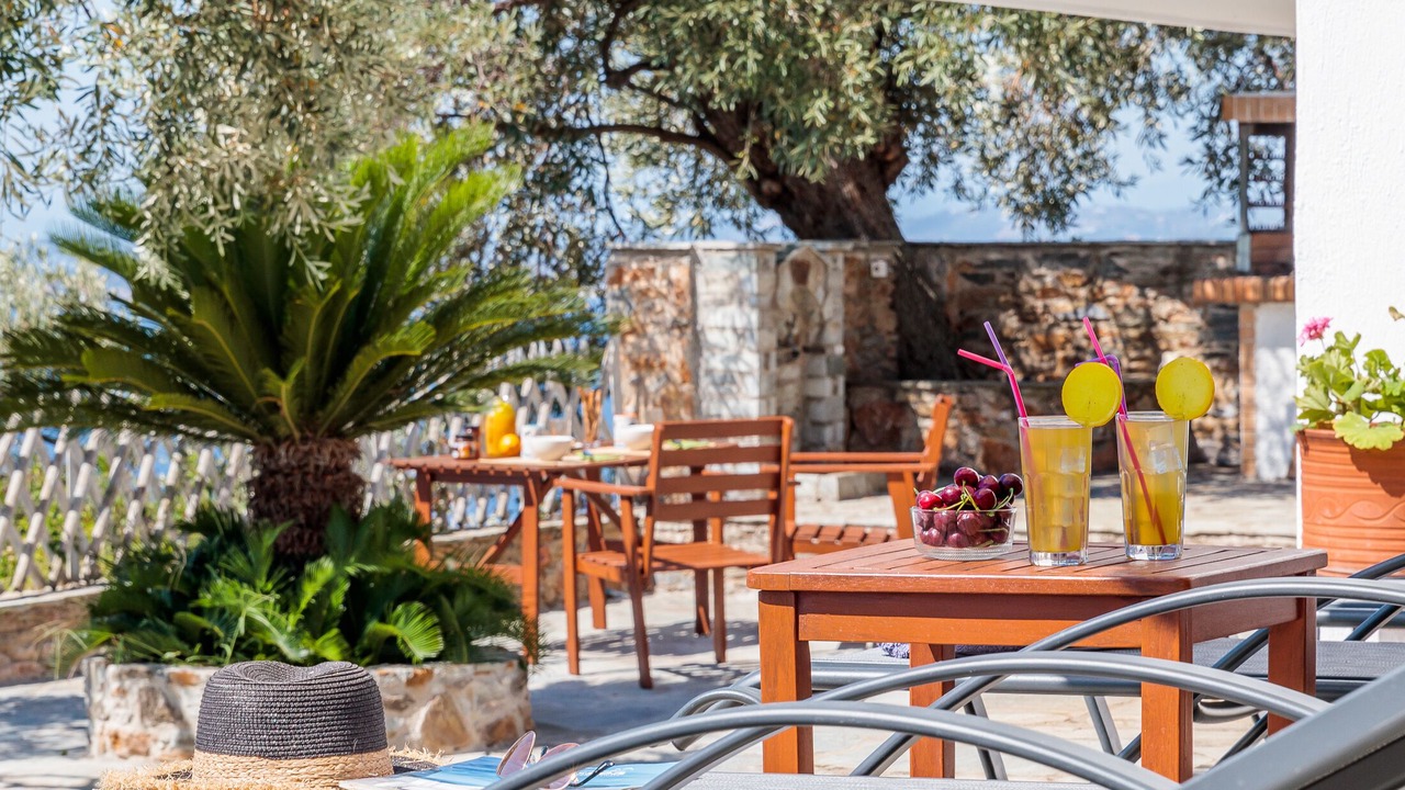 Photo of Outdoor in Glossa
