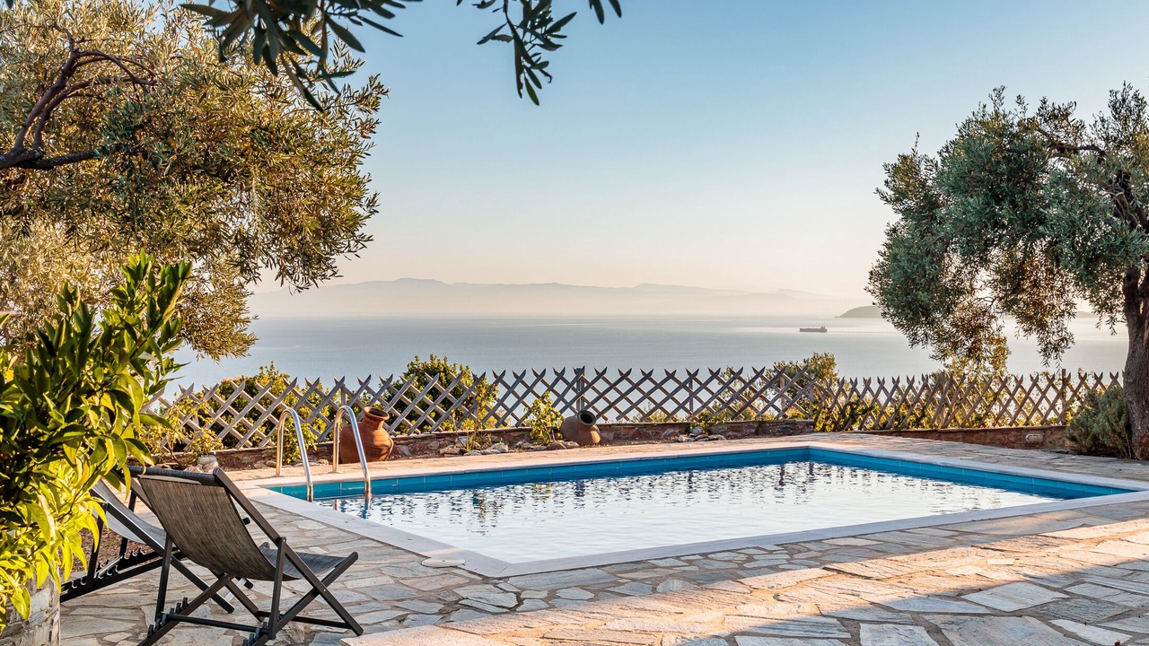 Photo of Outdoor in Glossa