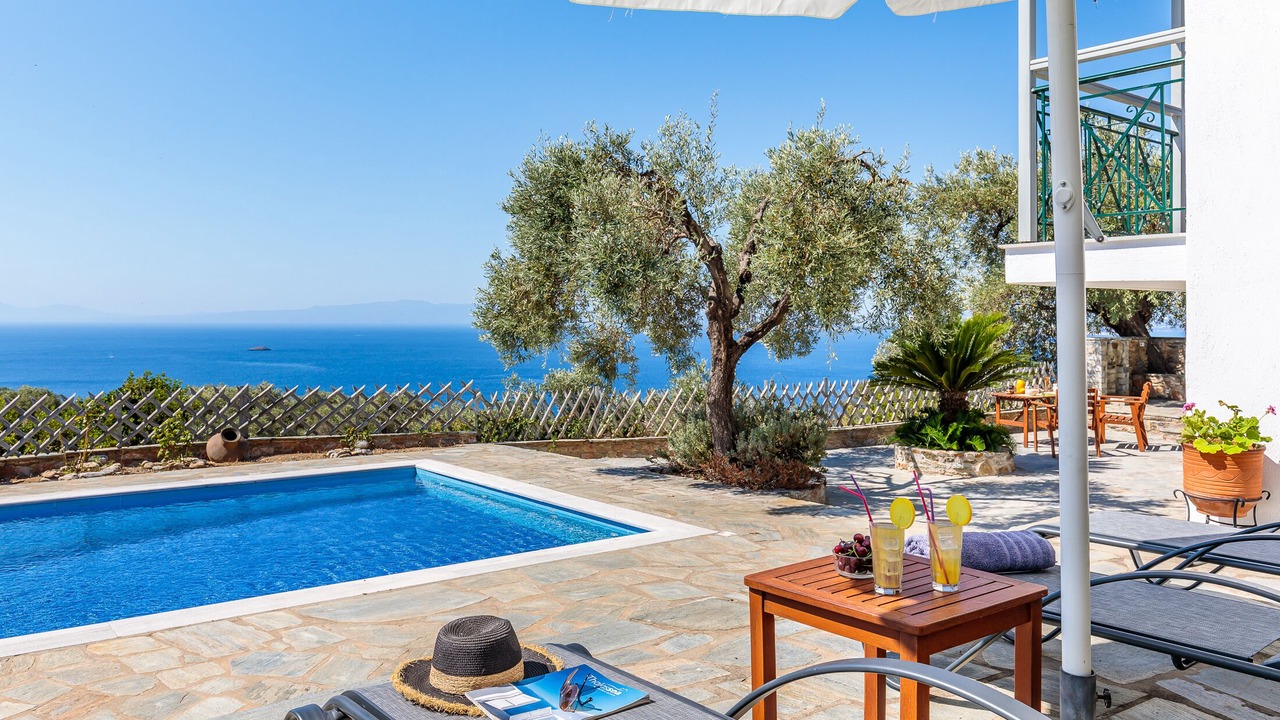 Photo of Outdoor in Glossa