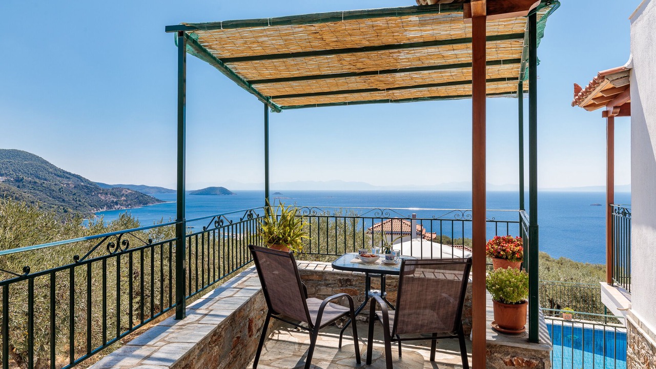Photo of Outdoor in Glossa