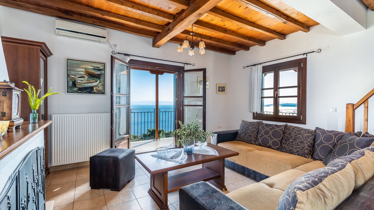 Photo of Livingroom in Glossa