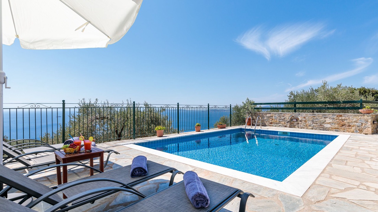 Photo of Outdoor in Glossa