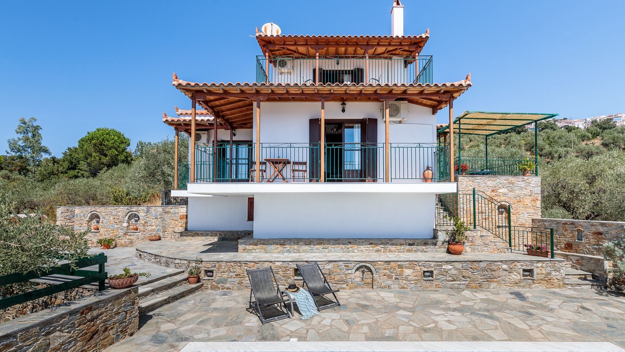Photo of Outdoor in Glossa