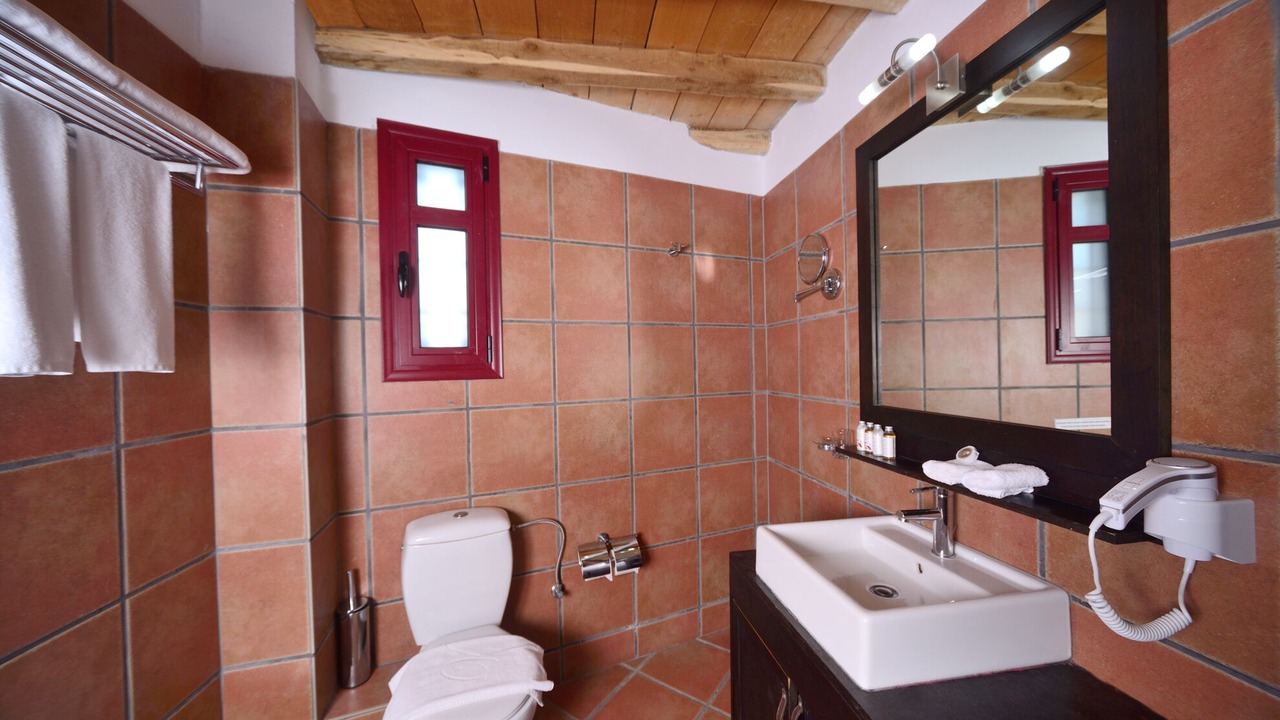 Photo of Bathroom in Varos