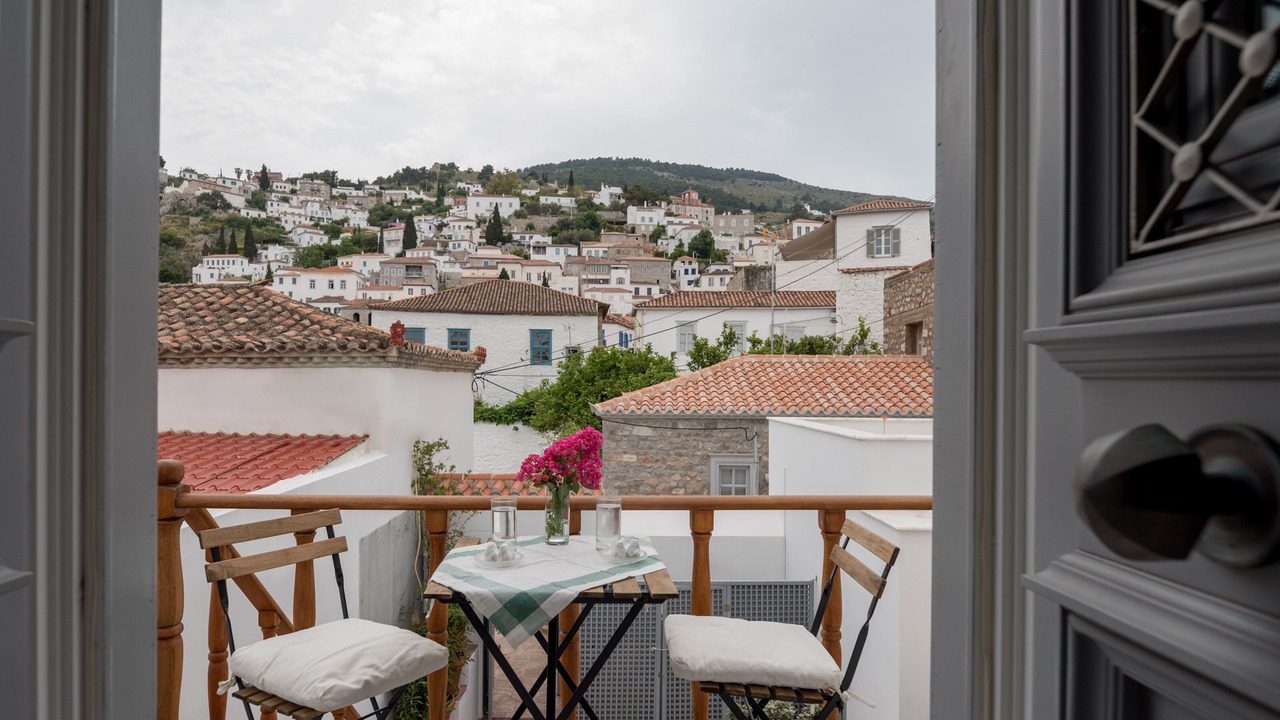 Photo of Others in Hydra
