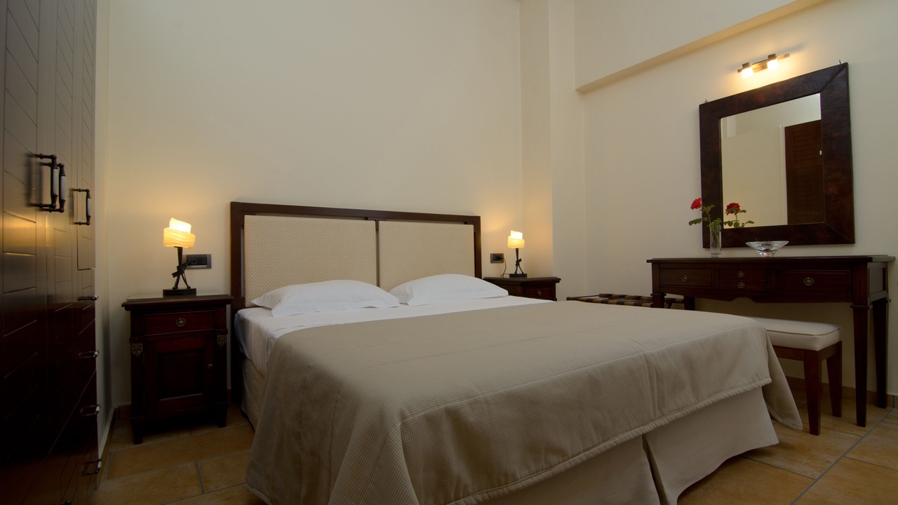Photo of Bedroom in Longos