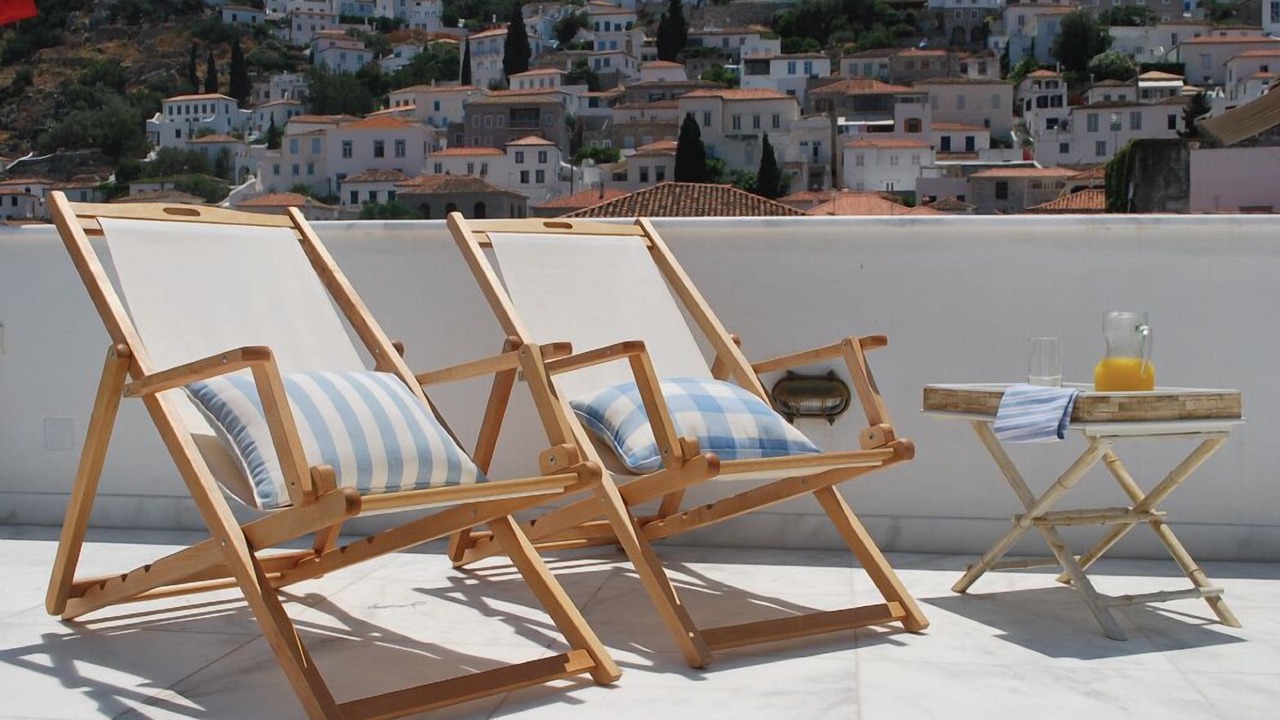 Photo of Others in Hydra