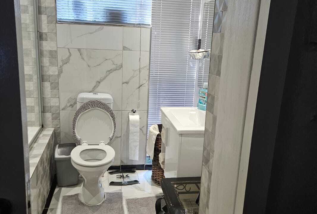 Photo of Bathroom in Greater Johannesburg Metropolitan Area