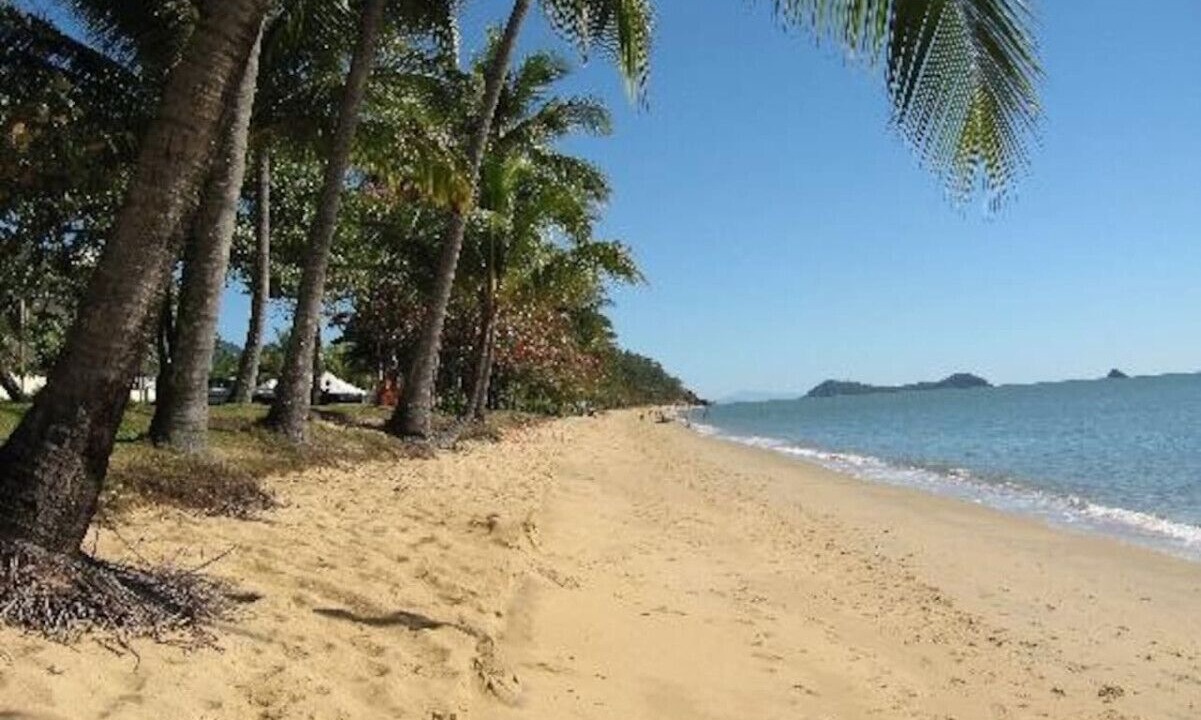 Photo of Others in Trinity Beach