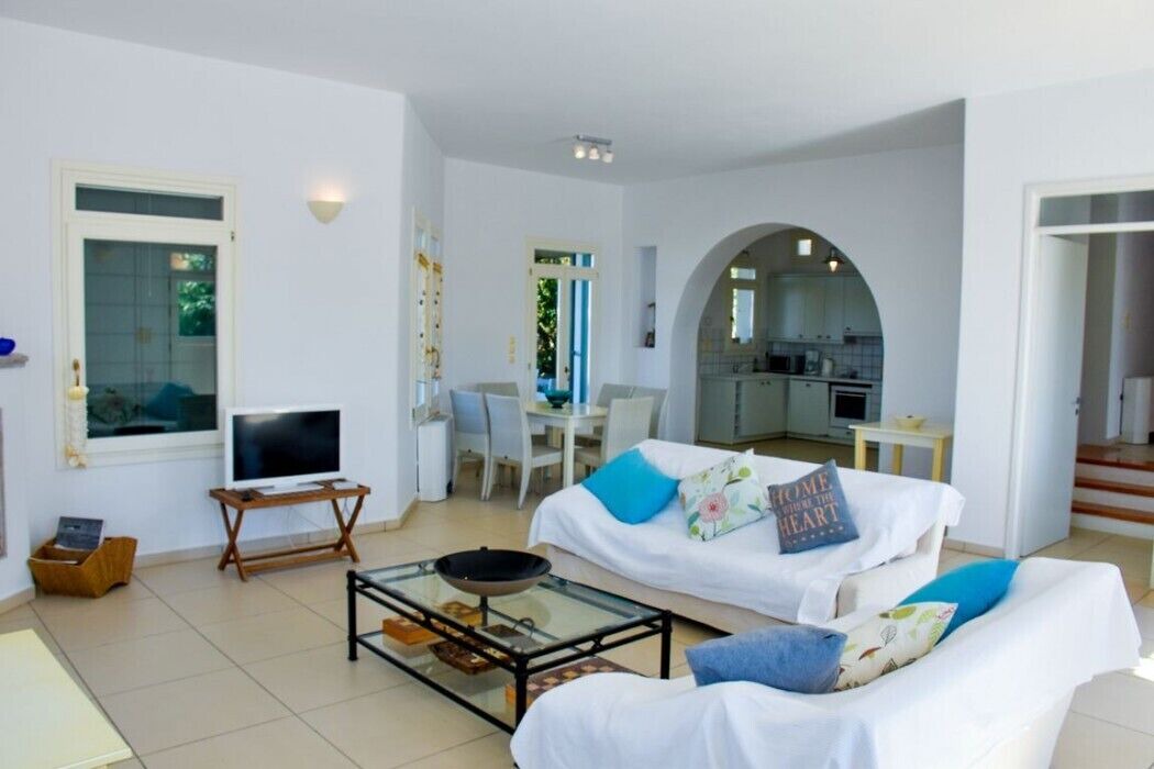 Photo of Livingroom in Pitrofos