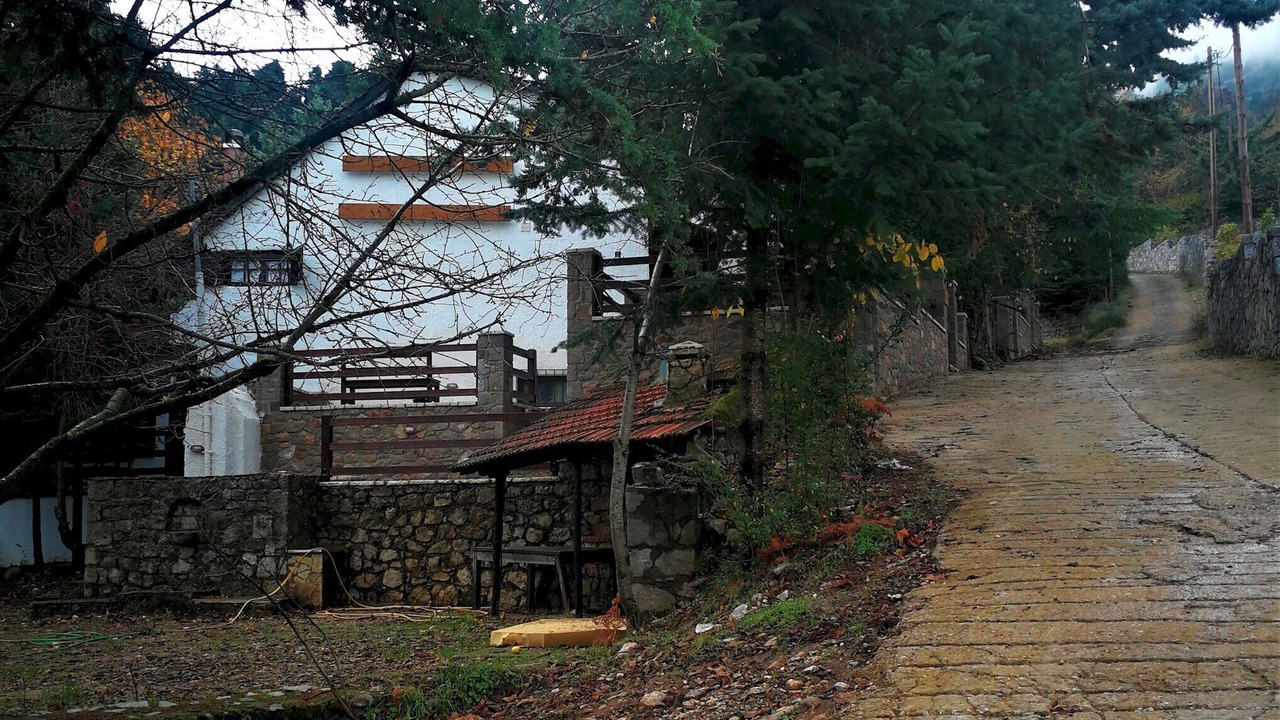 Photo of Outdoor in Eptalofos