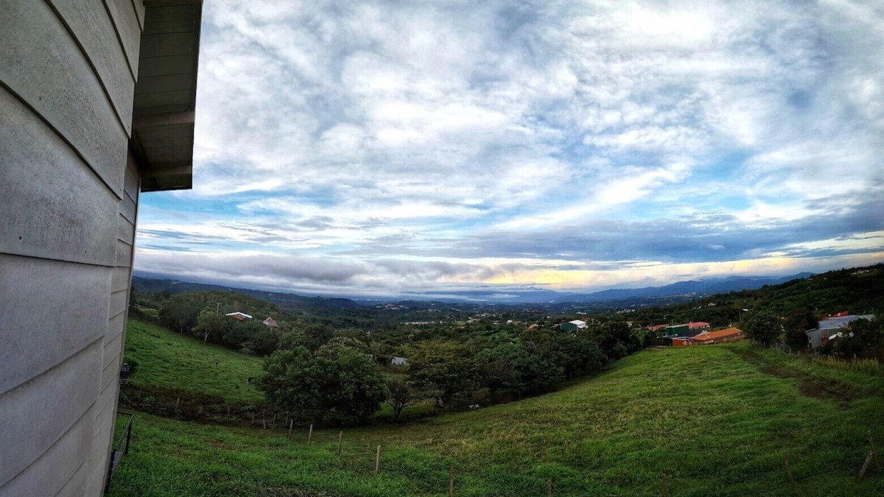 Photo of Outdoor in Roble