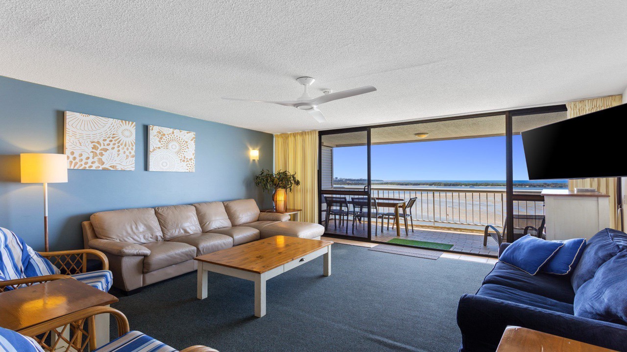 Photo of Livingroom in Golden Beach