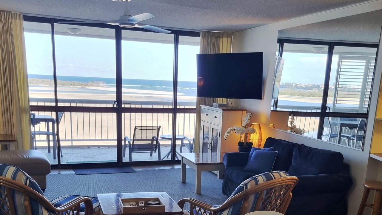 Photo of Livingroom in Golden Beach