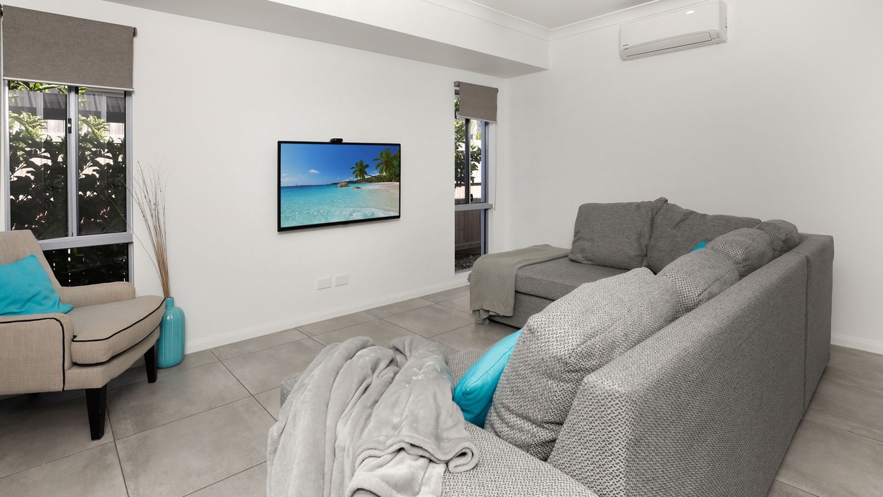 Photo of Livingroom in Palm Cove