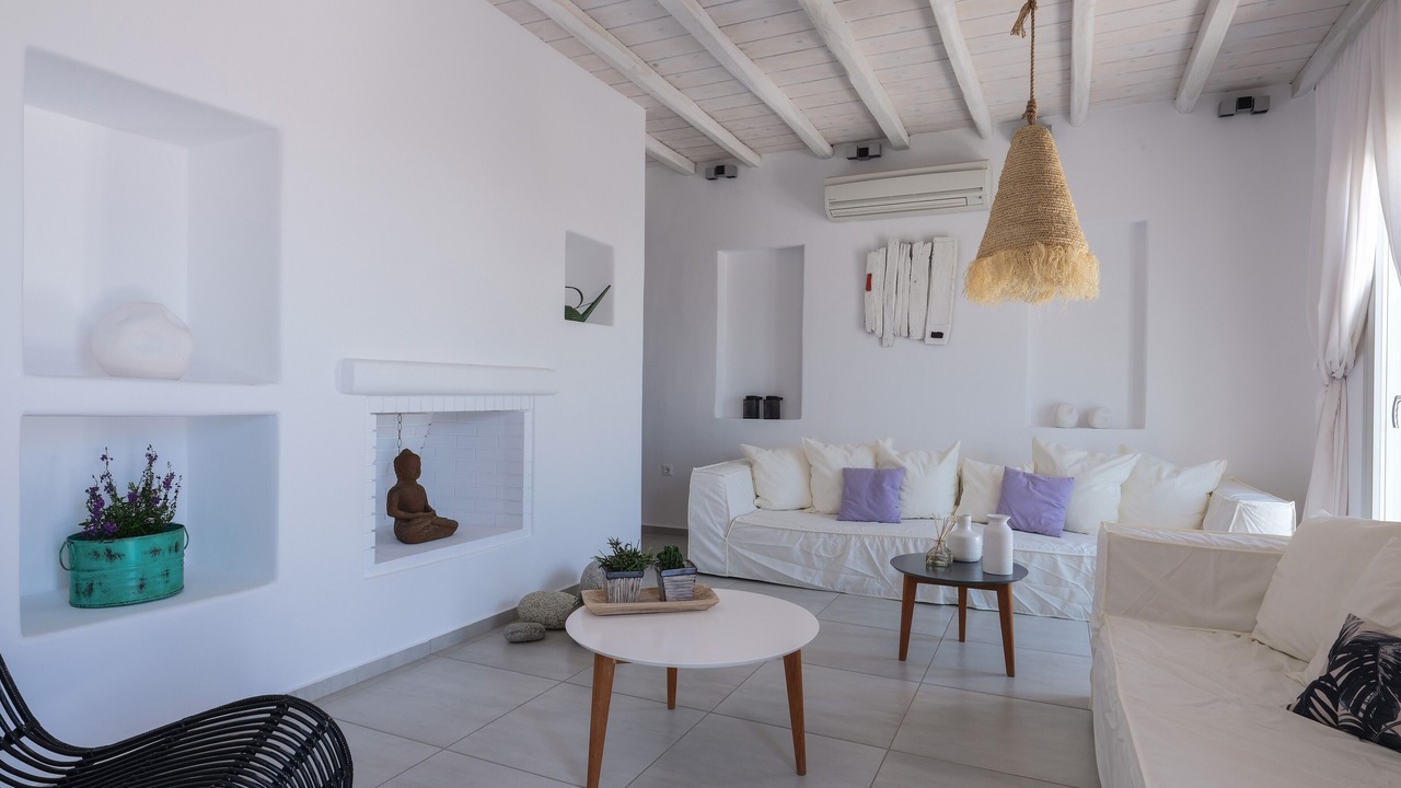 Photo of Livingroom in Tourlos