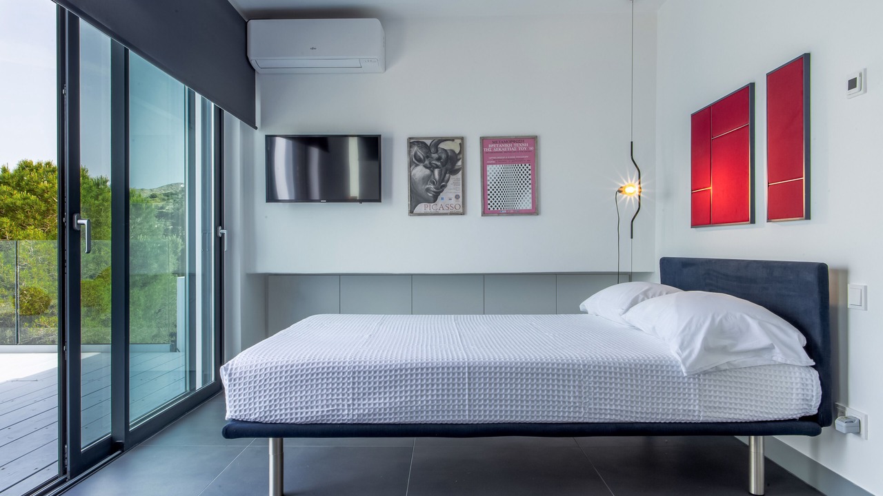 Photo of Bedroom in Ydrousa
