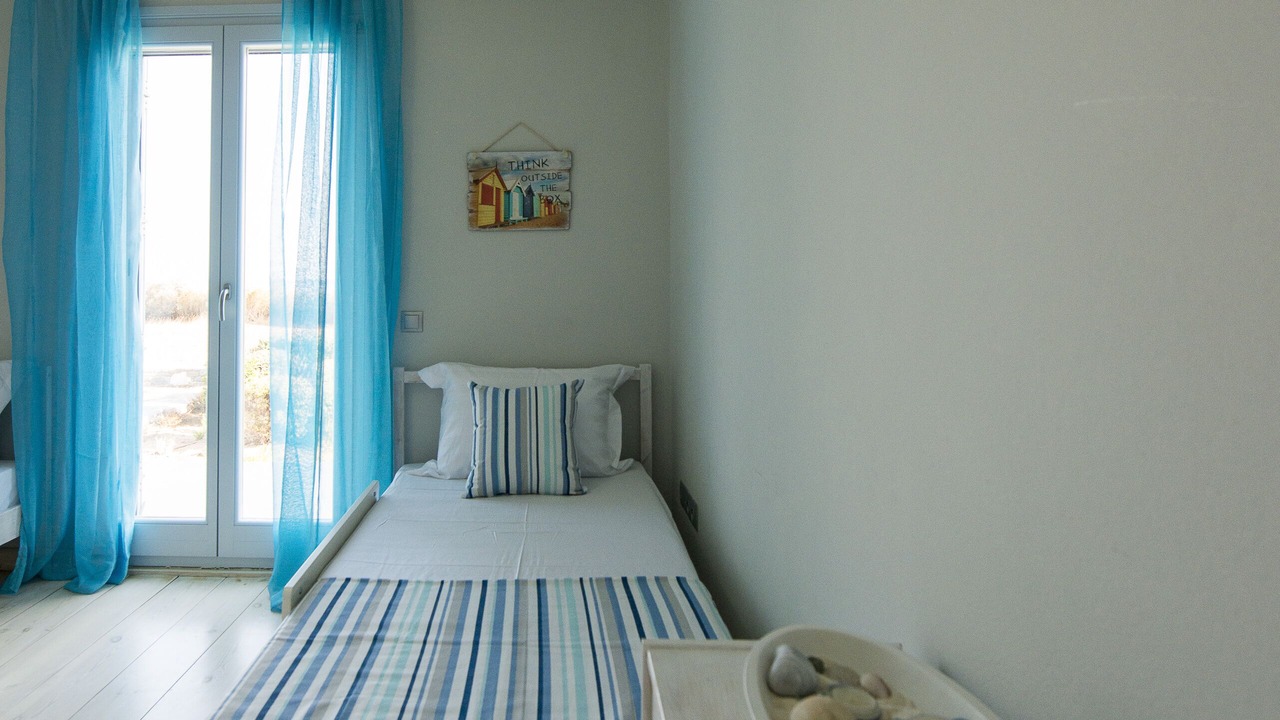 Photo of Bedroom in Drios