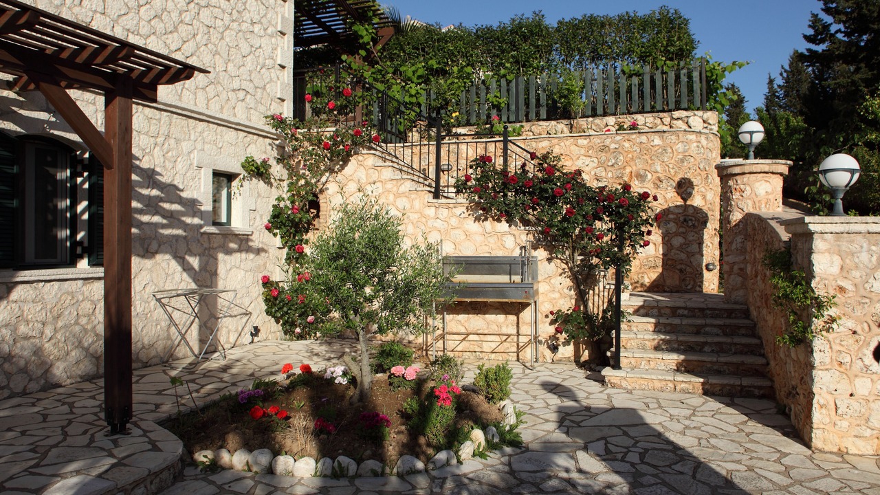 Photo of Patio Balcony in Tsoukaladhes