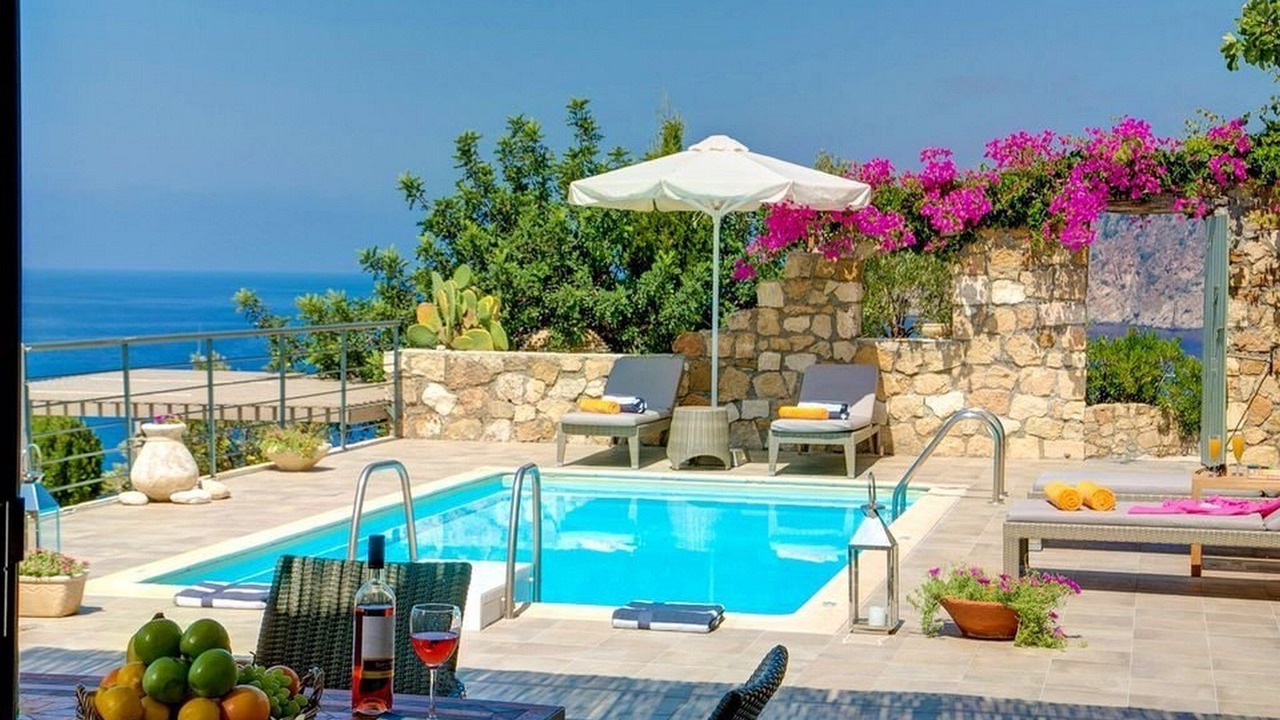 Photo of Others in Frourion