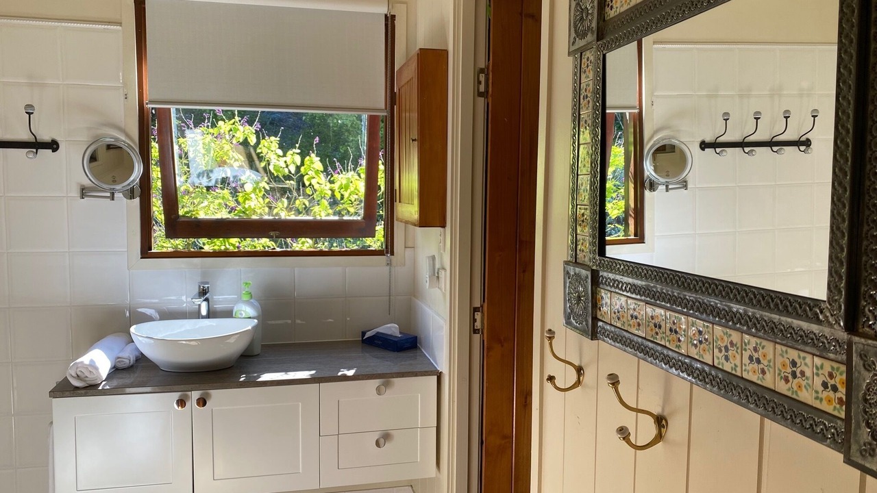 Photo of Bathroom in Mapleton
