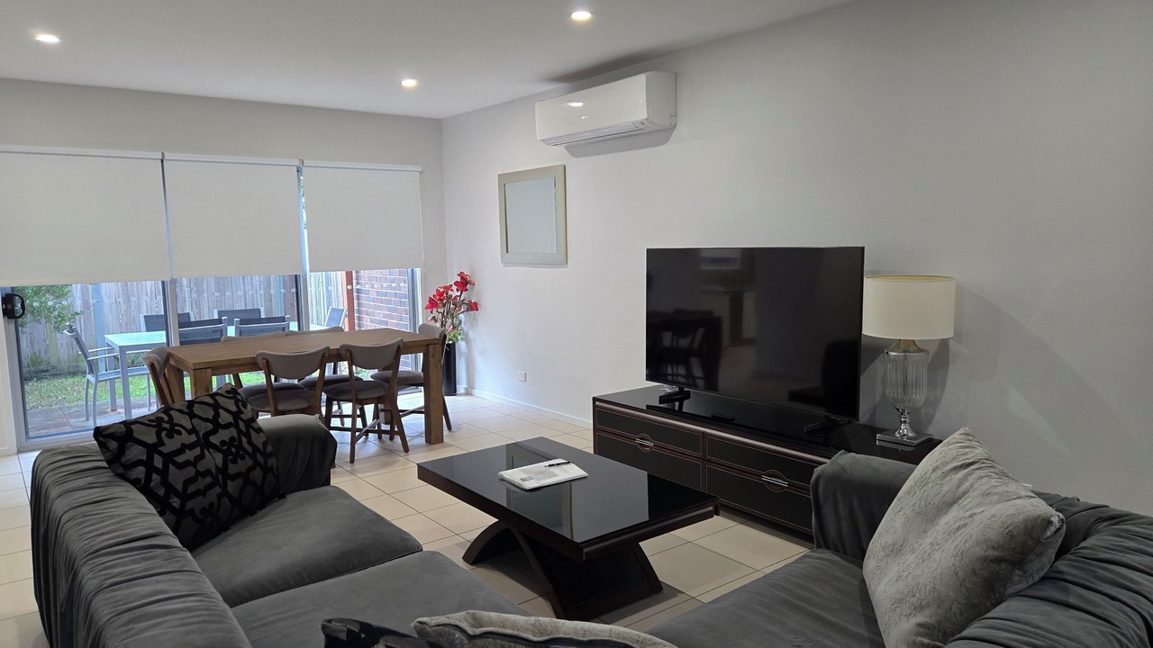 Photo of Livingroom in Urangan