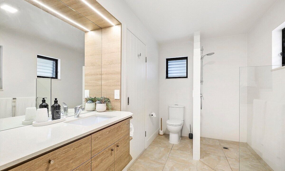 Photo of Bathroom in Sunshine Beach