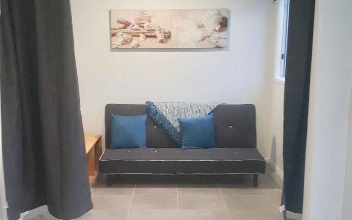 Photo of Livingroom in Holloways Beach