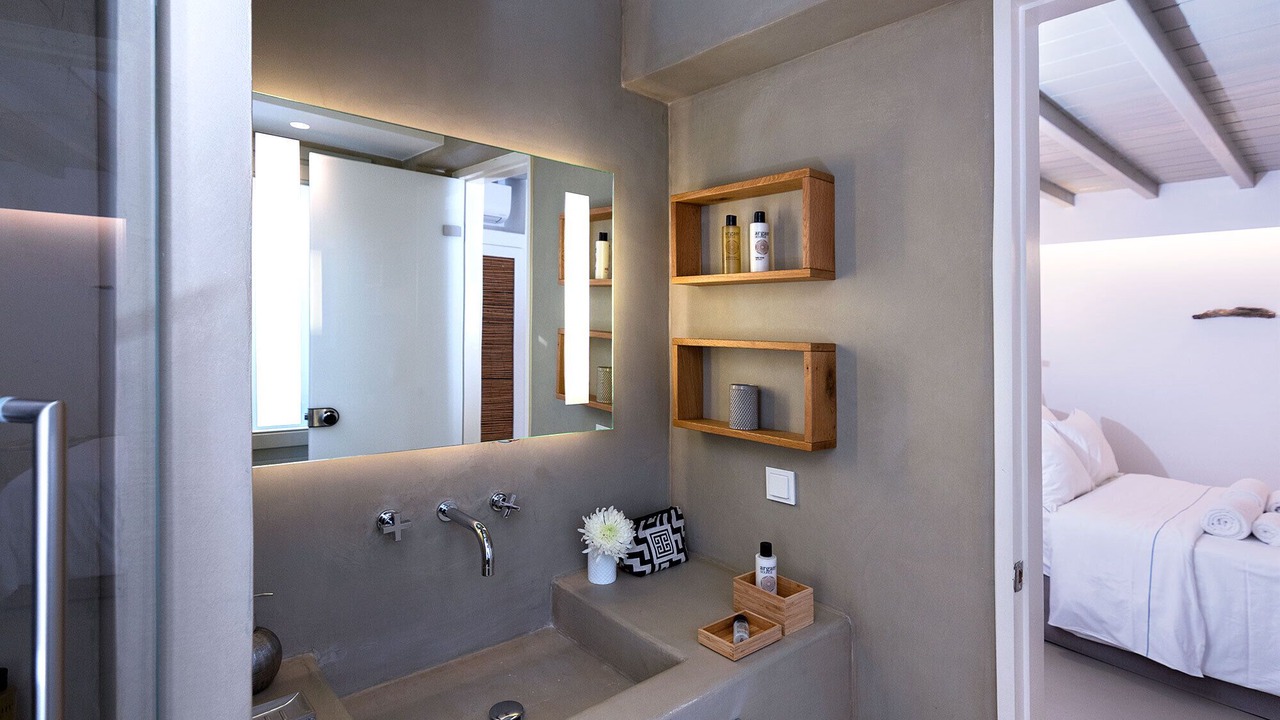 Photo of Bathroom in Plintri
