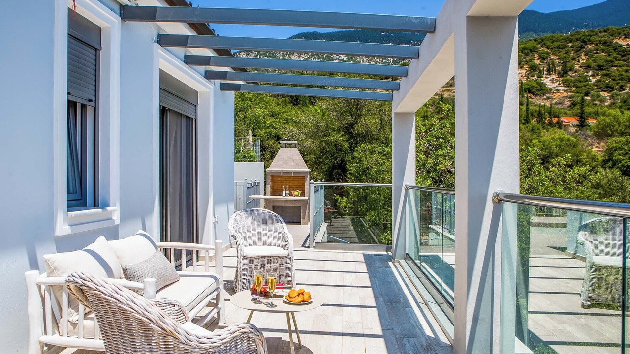 Photo of Patio Balcony in Leivathos