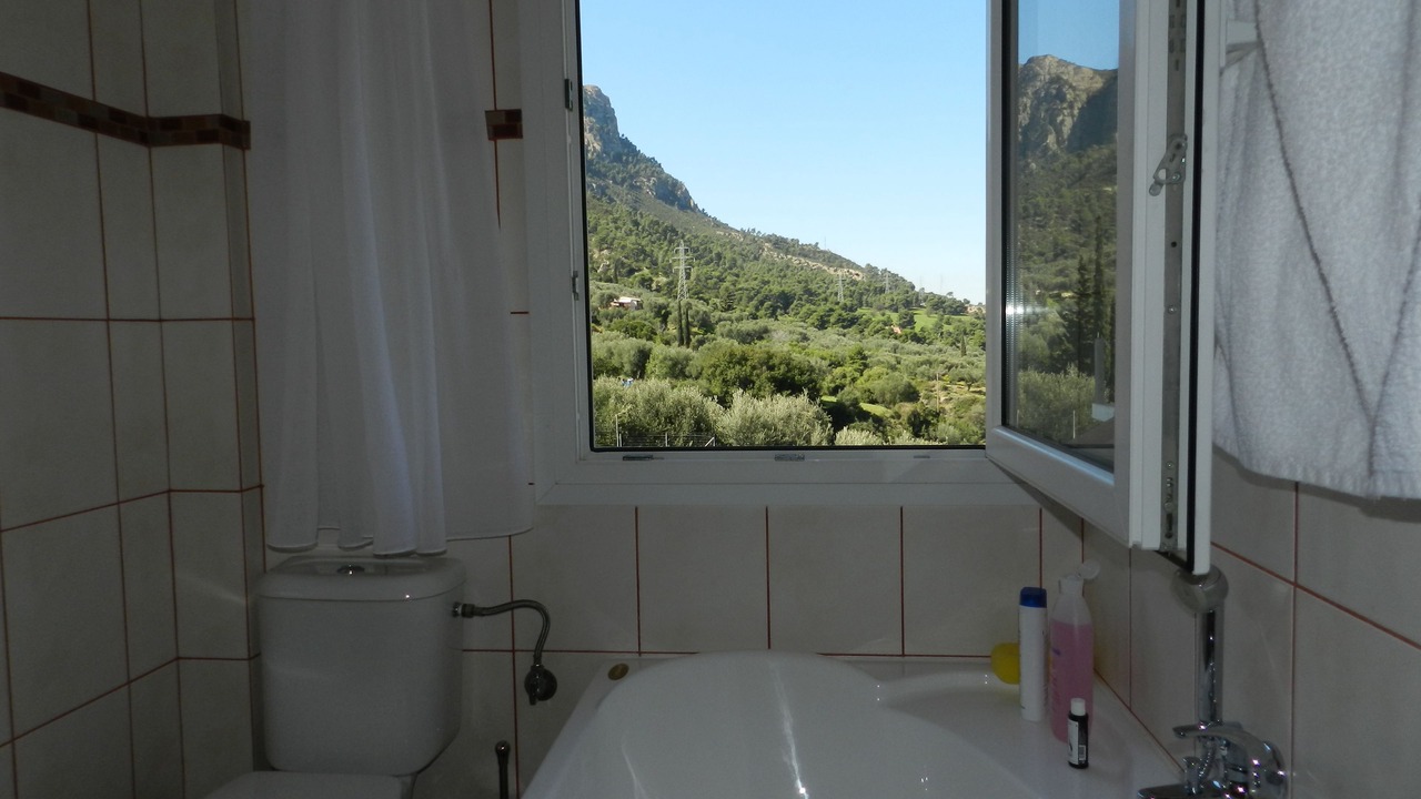 Photo of Bathroom in Trapeza