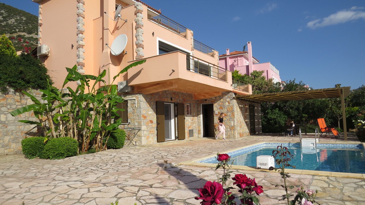 Photo of Outdoor in Melissopetra