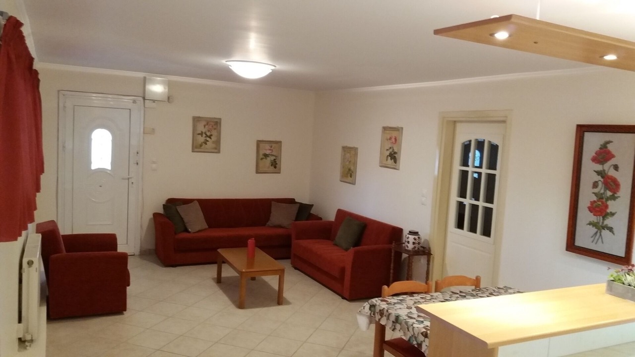 Photo of Livingroom in Assos-Lechaio