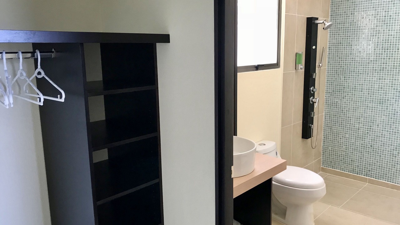 Photo of Bathroom in Potrero