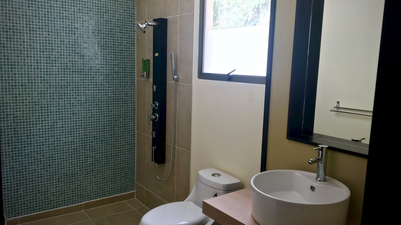 Photo of Bathroom in Potrero