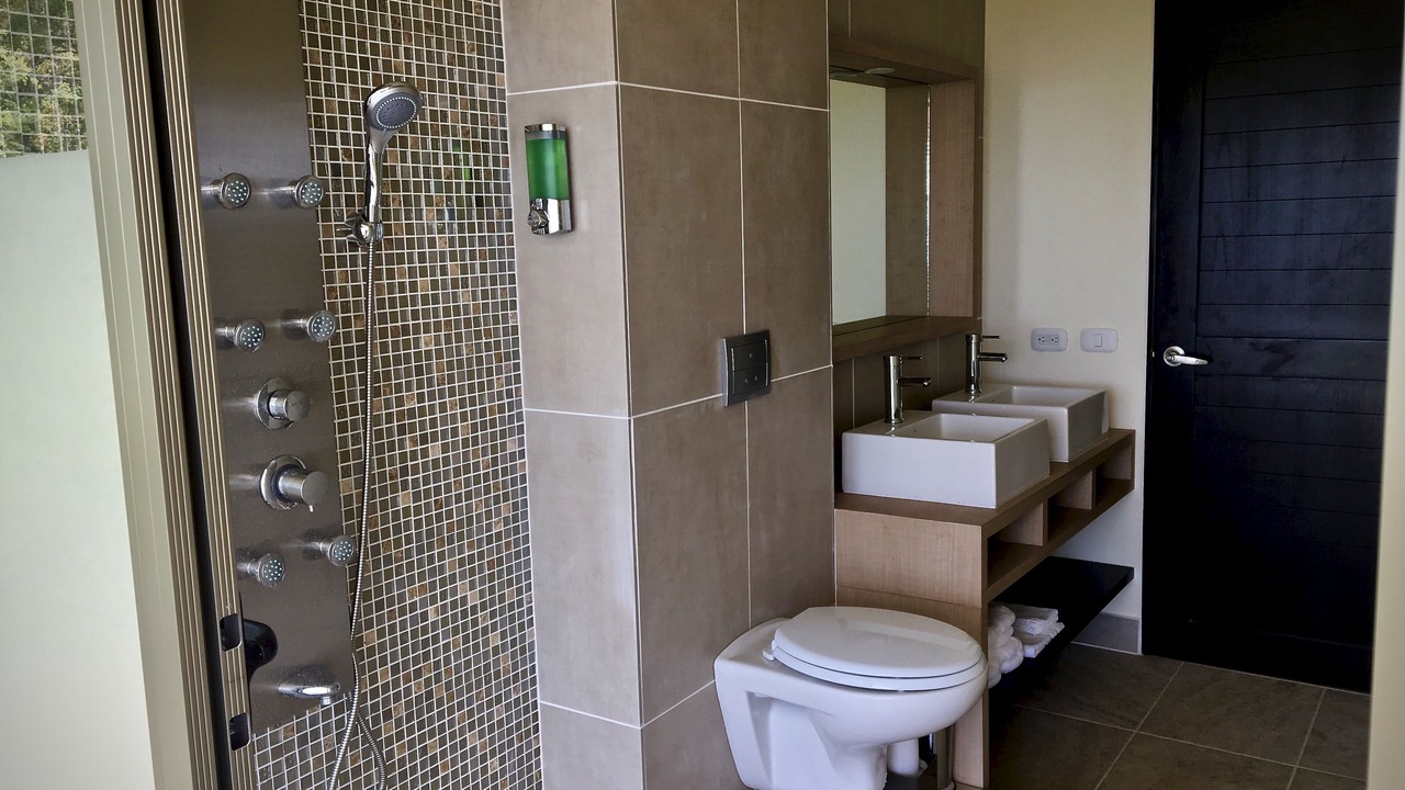 Photo of Bathroom in Potrero