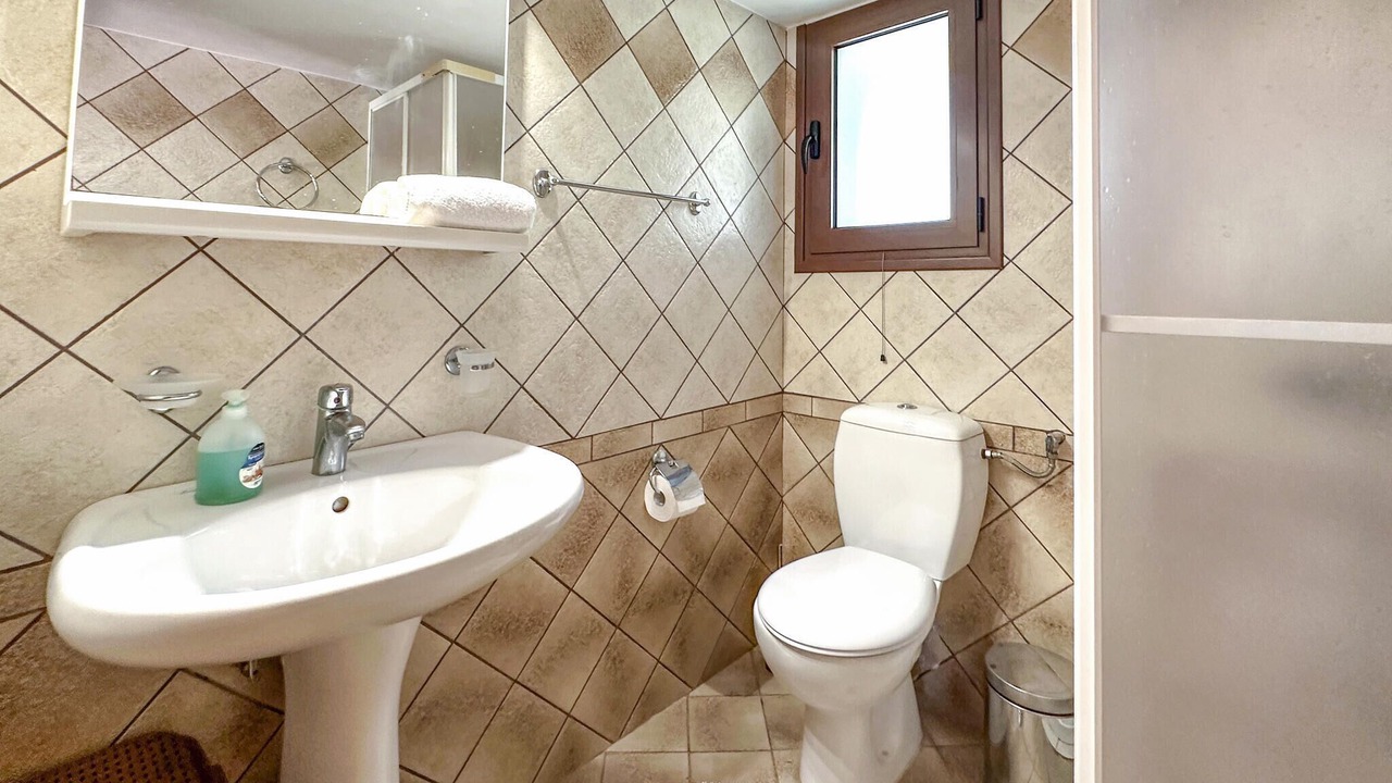 Photo of Bathroom in Paralia