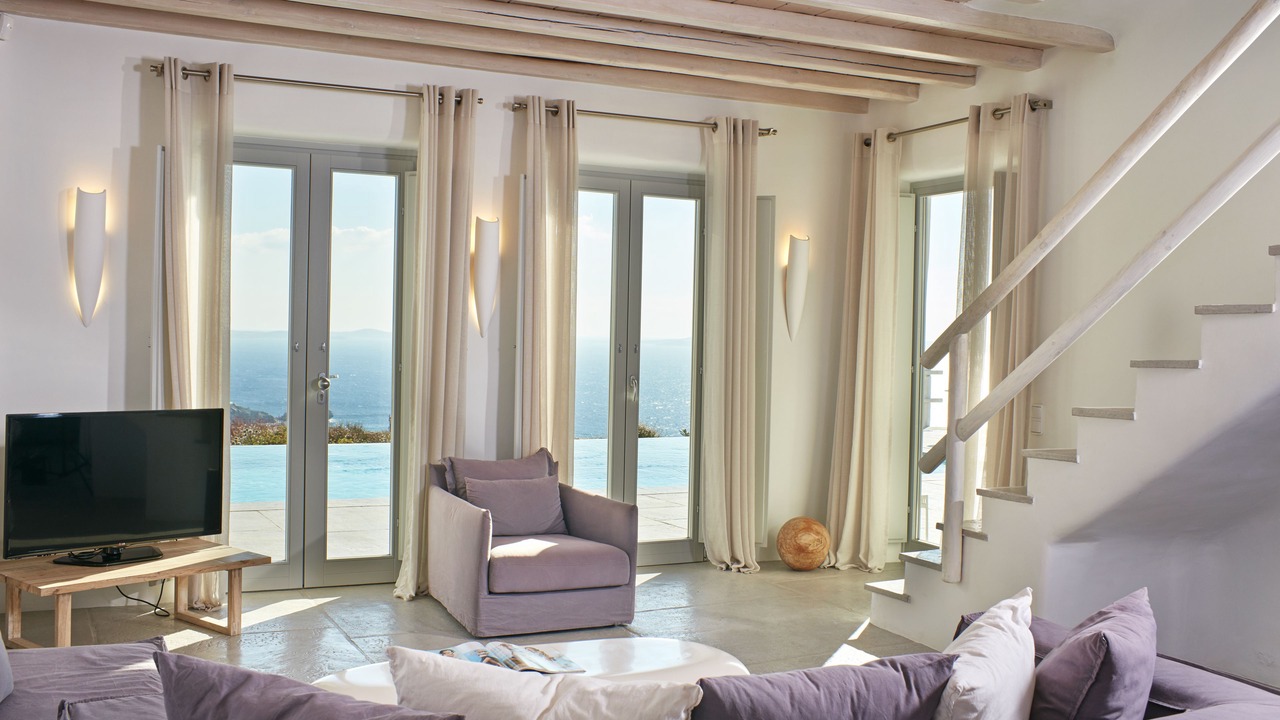 Photo of Livingroom in Faros Armenistis