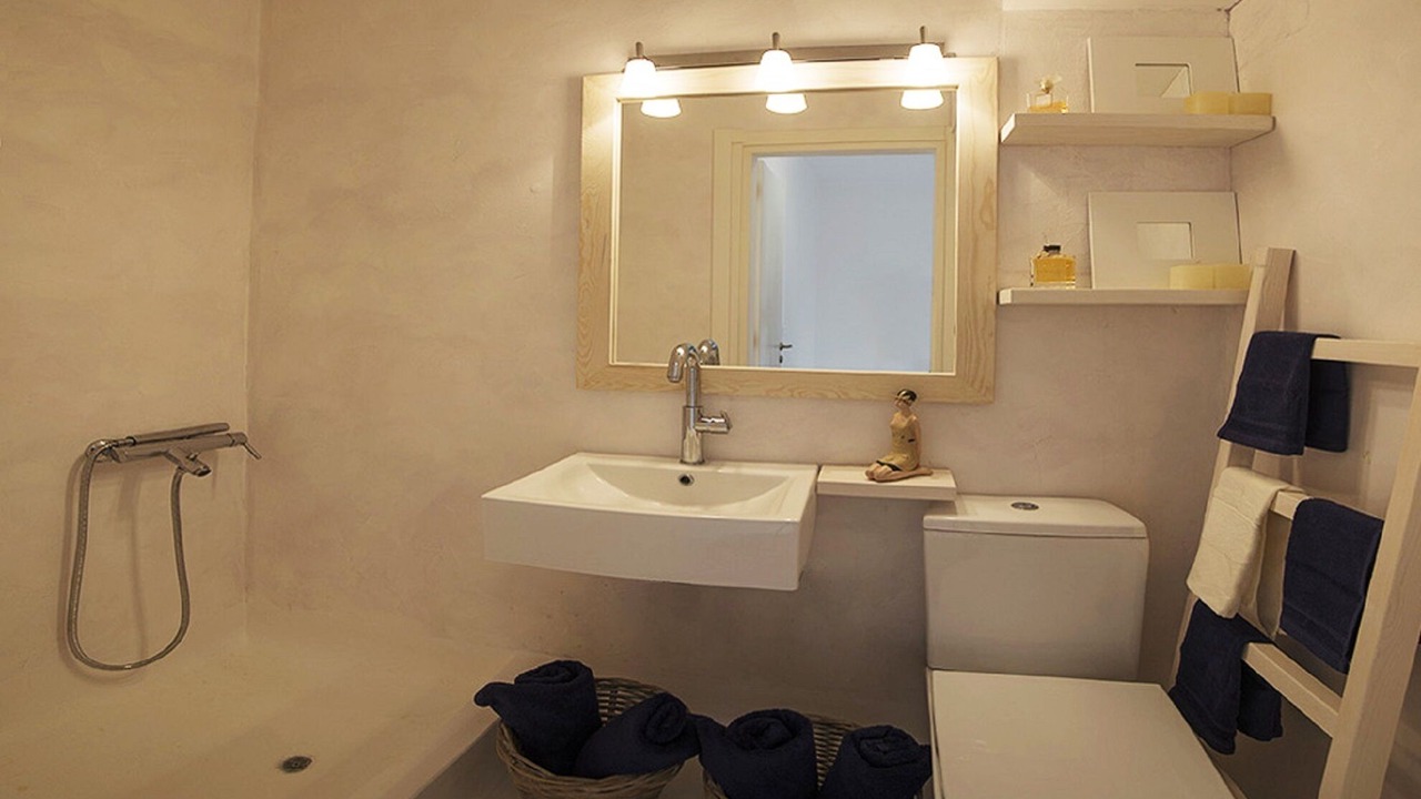 Photo of Bathroom in Amarinthos