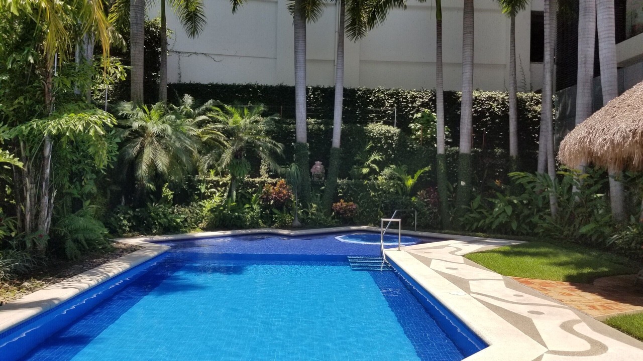 Photo of Outdoor in Romantic Zone