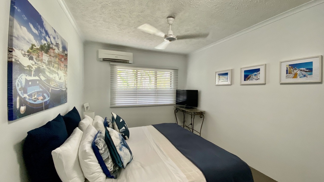Photo of Bedroom in Holloways Beach