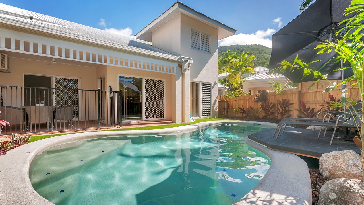 Photo of Bedroom in Palm Cove